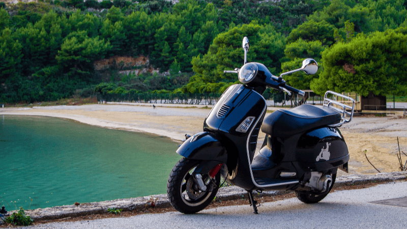 Nouvelles réglementations : pourquoi les scooters électriques deviennent la norme en ville